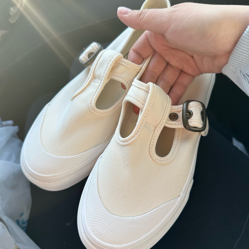 Vans Mary Jane Kids Cream Slip-On Shoes